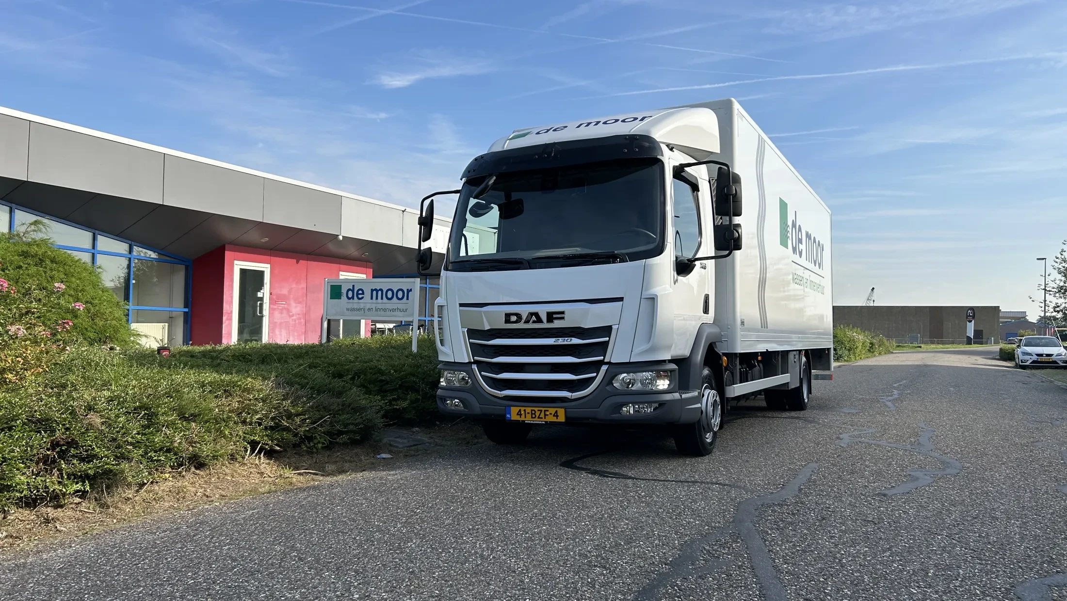 DAF XB 230 FA DC 12T - De Moor