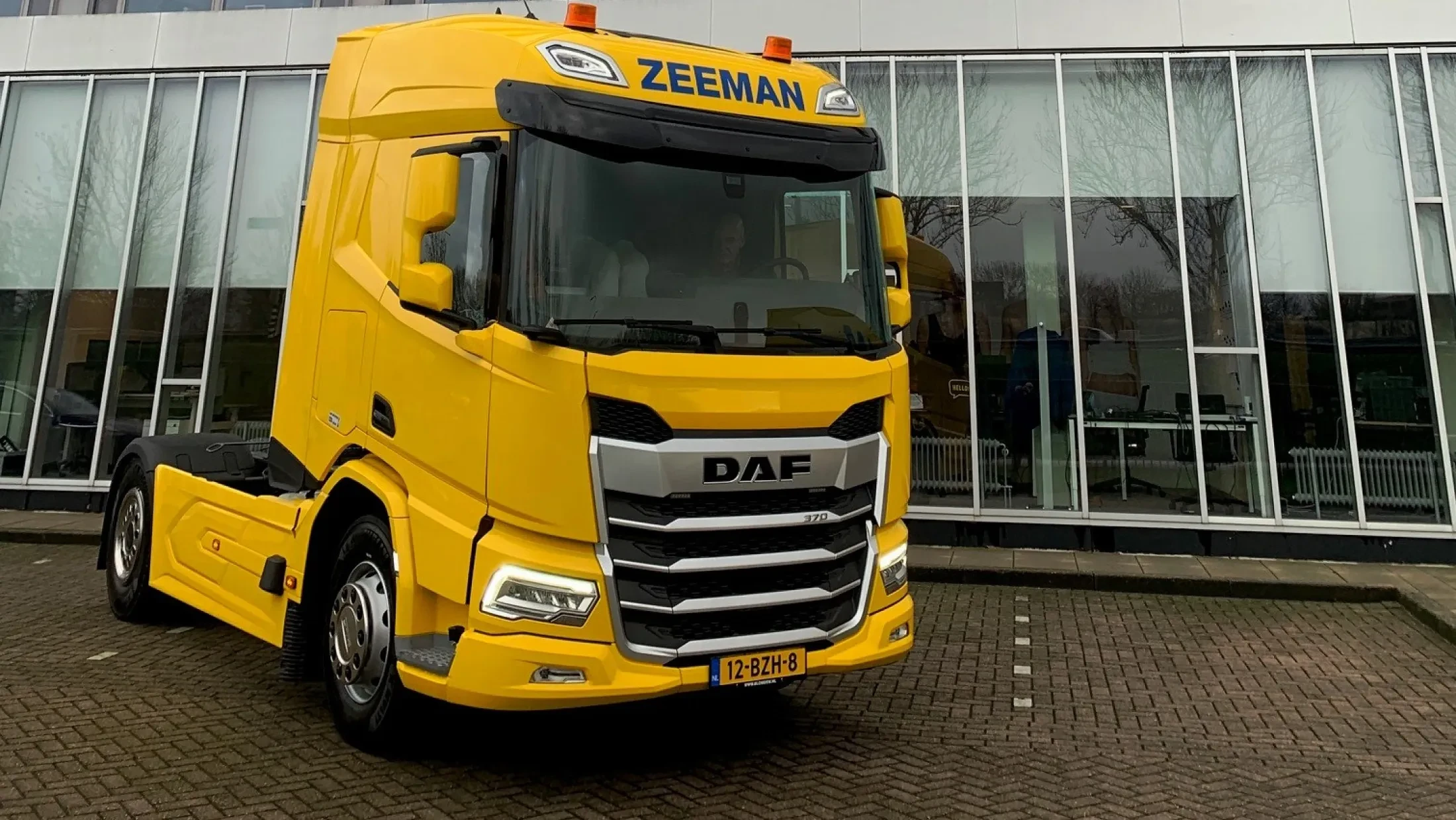 DAF XD 370 FT SHC NGD - Zeeman TextielSupers