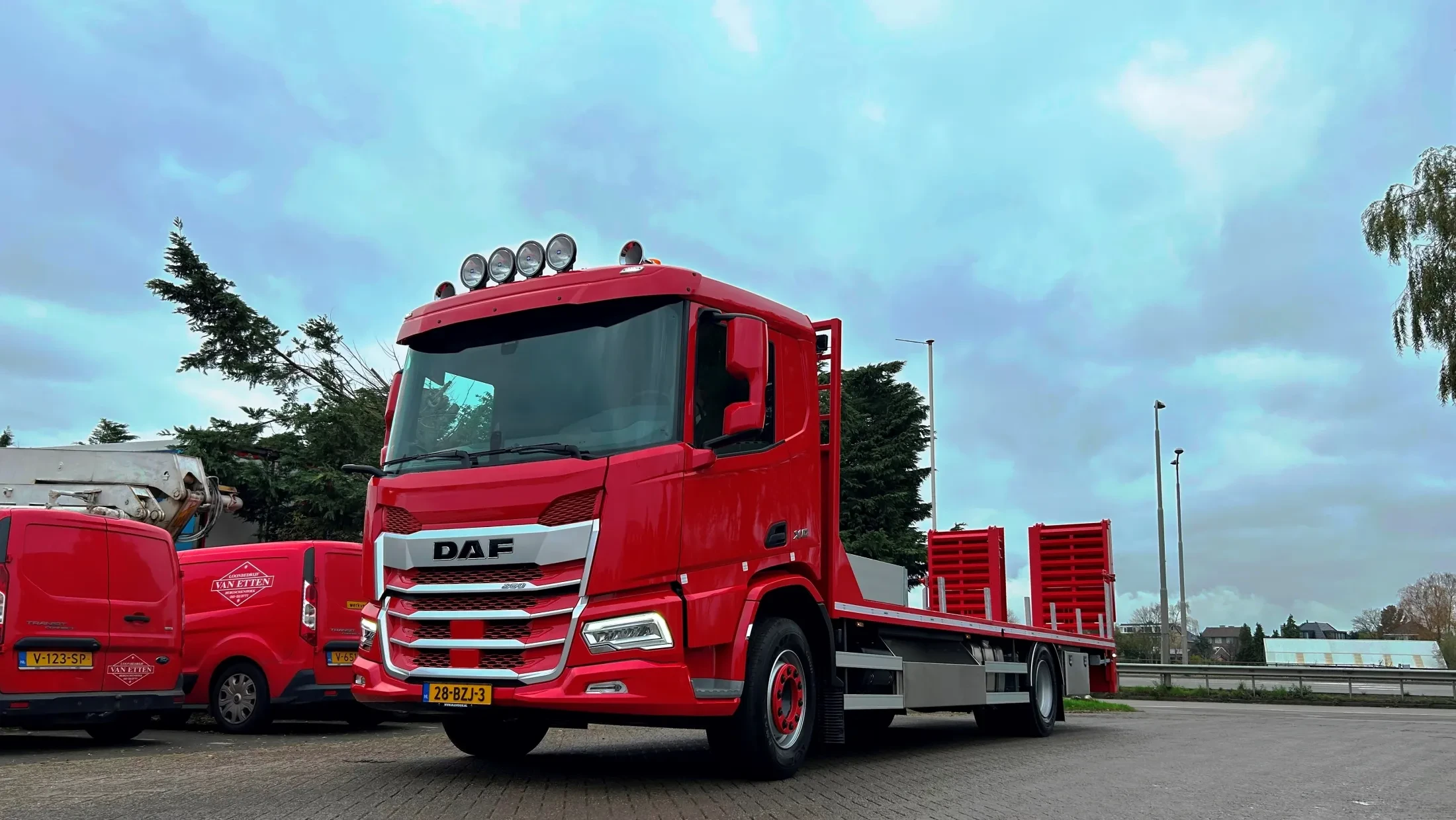 XD 260 FA DC 19T NGD - Loonbedrijf J Van Etten BV