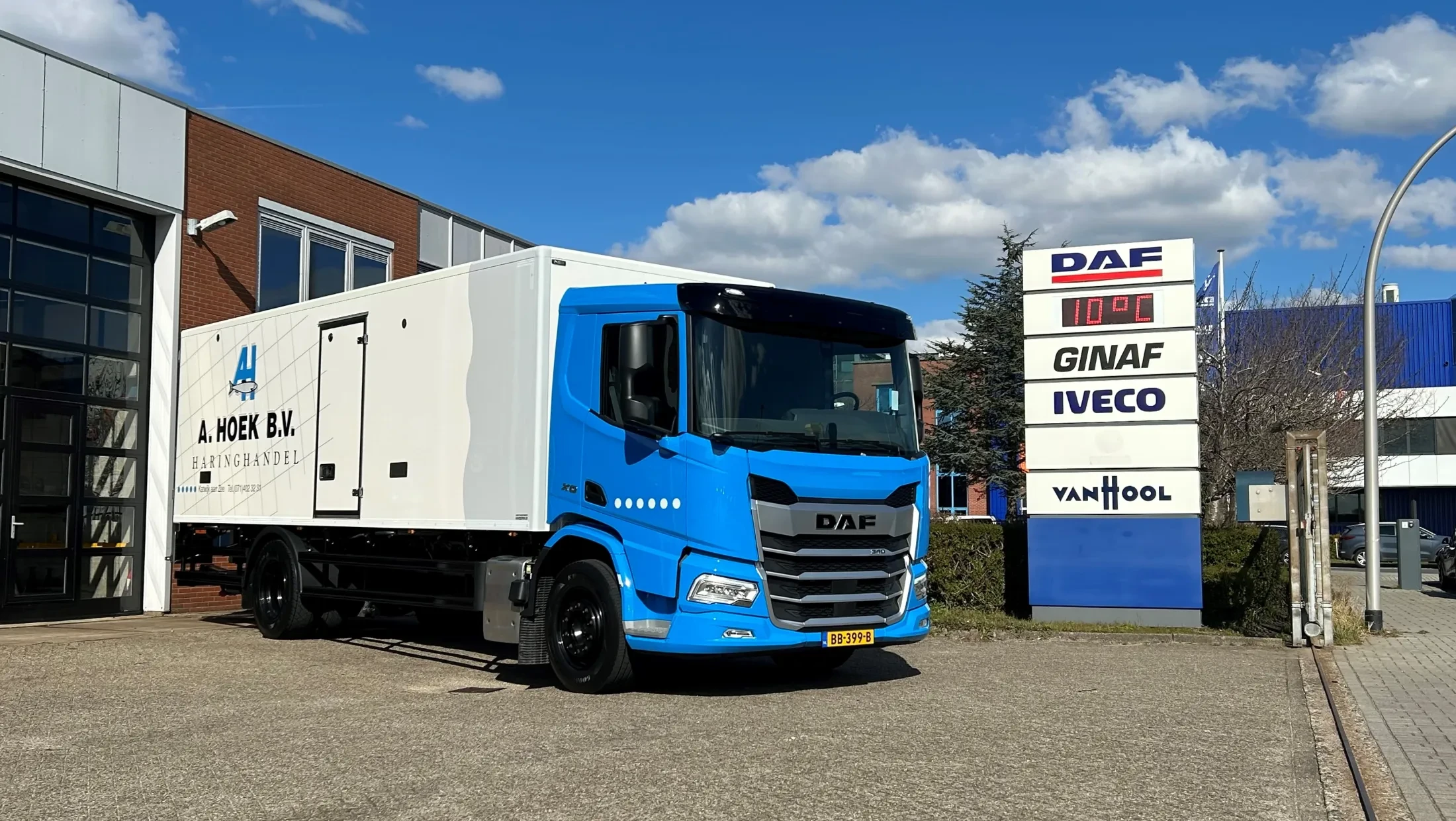 A Hoek Haringhandel -DAF XD 340 FA DC