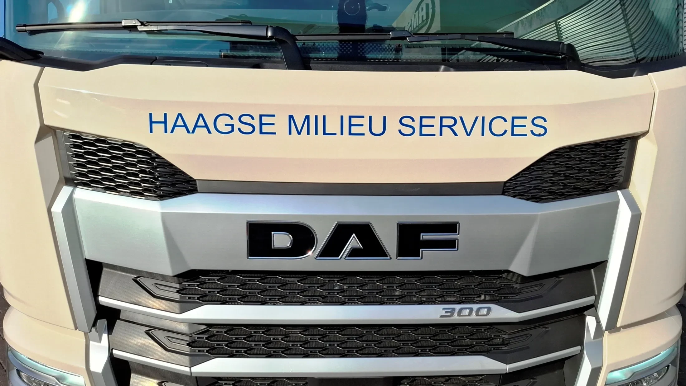 DAF XD 300 FAN DC - Haagse Milieu Services