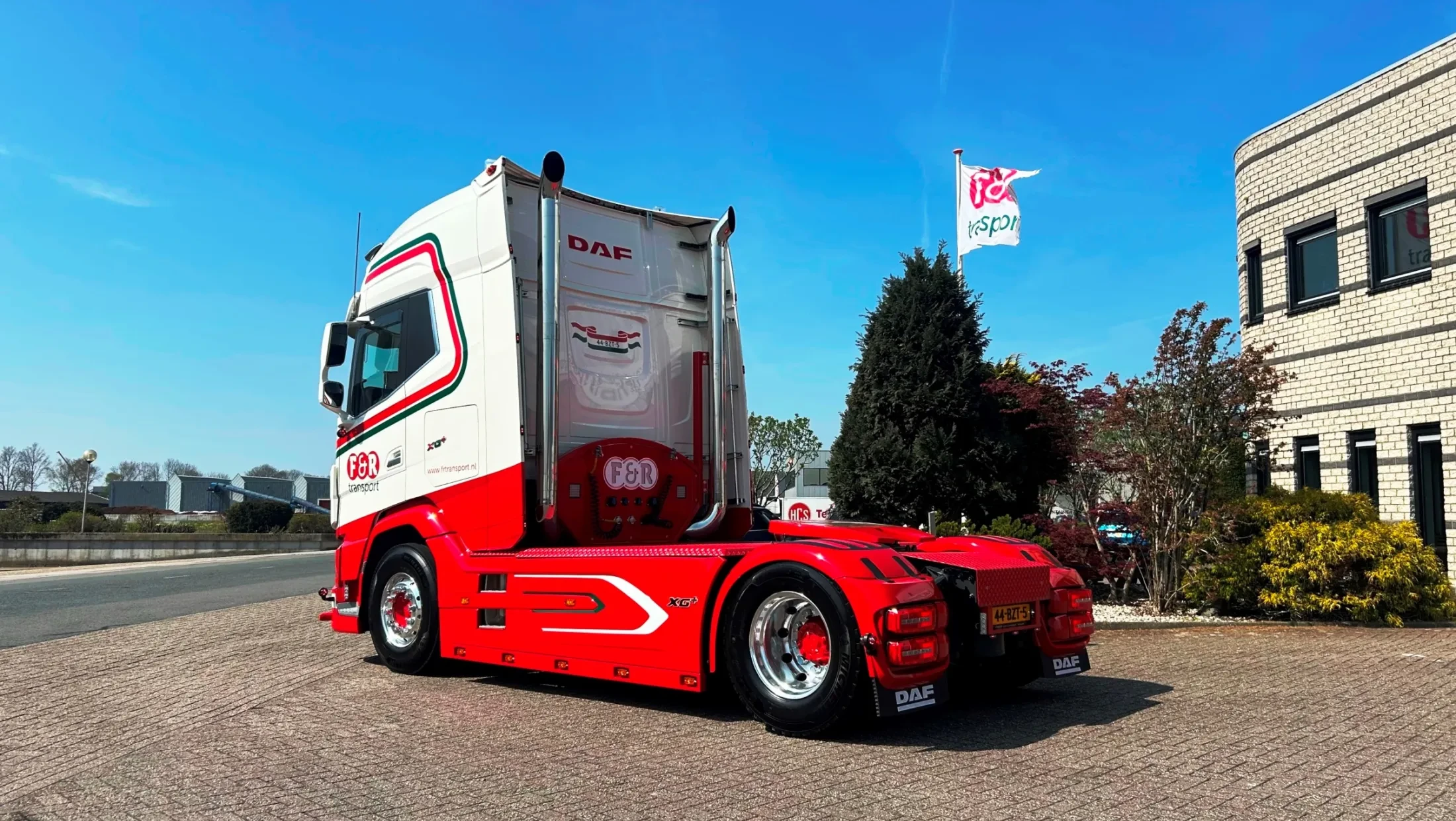 XG+ 480 FT NGD - F&R Transport