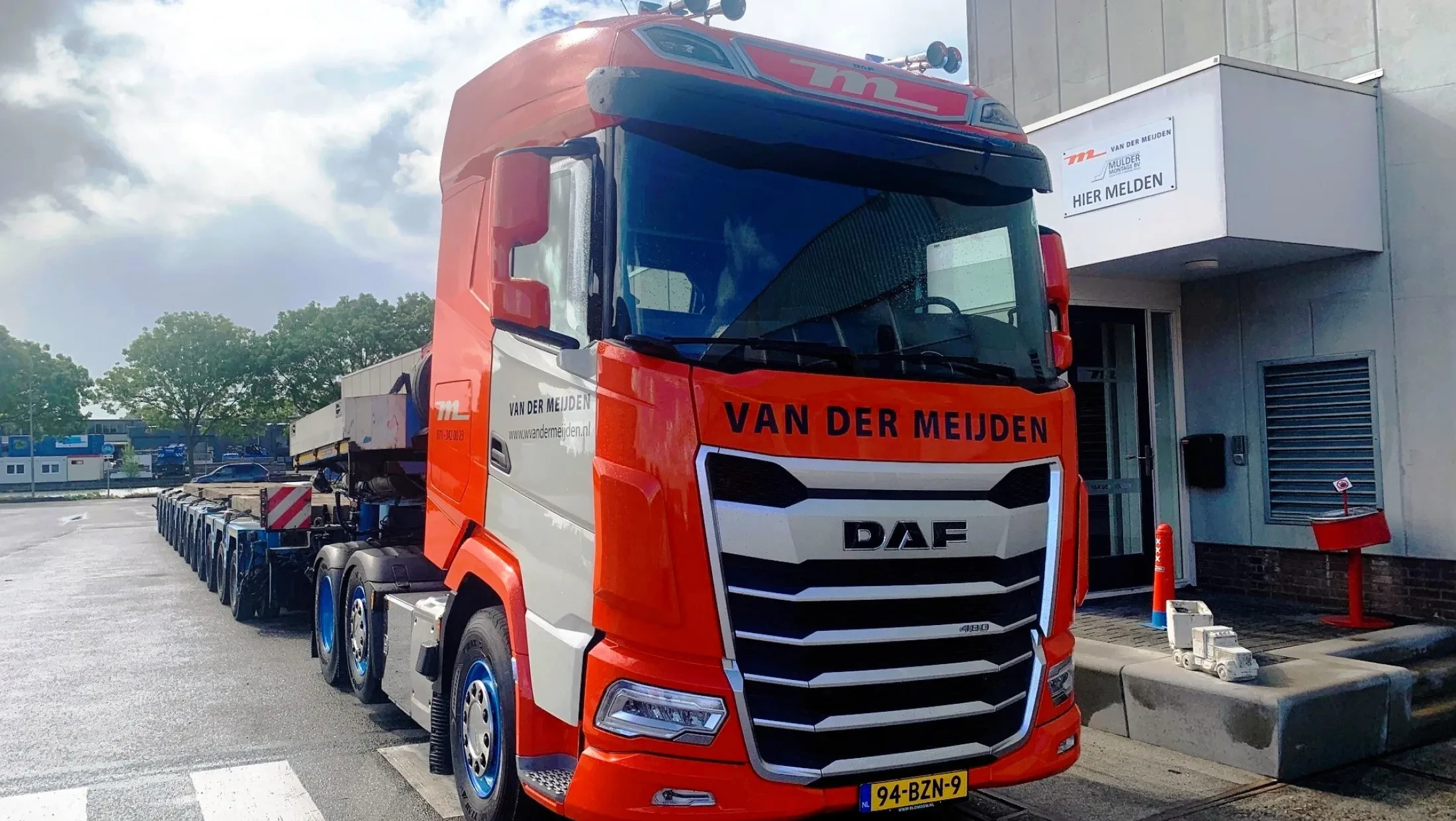 Van der Meijden Materieel - 3X XG 480 FTG Zwaar transport