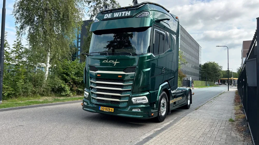 Hans de With - DAF XG+ 530 FT NGD